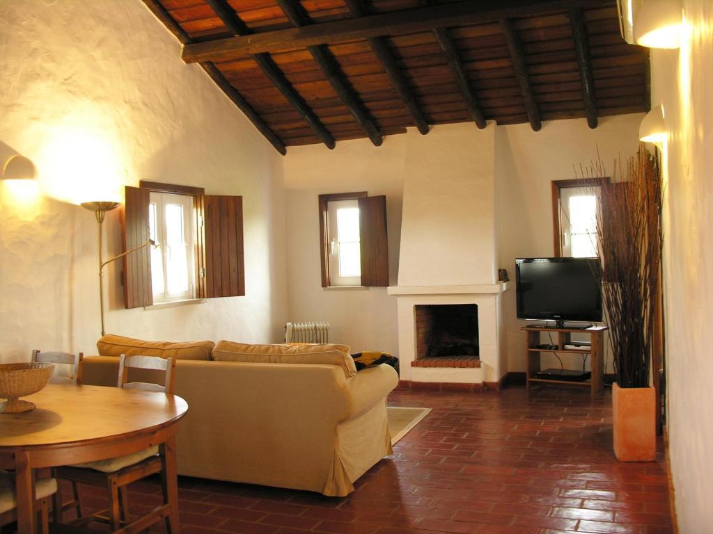Herdade Do Freixial - Turismo Rural 빌라노바데밀폰테스 객실 사진